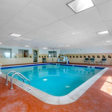 Quality Inn & Suites Wellington - Fort Collins Bagian luar foto