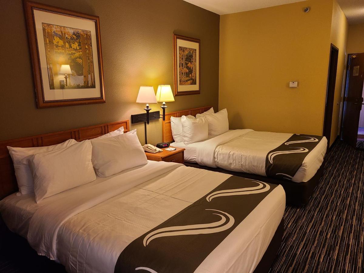 Quality Inn & Suites Wellington - Fort Collins Bagian luar foto
