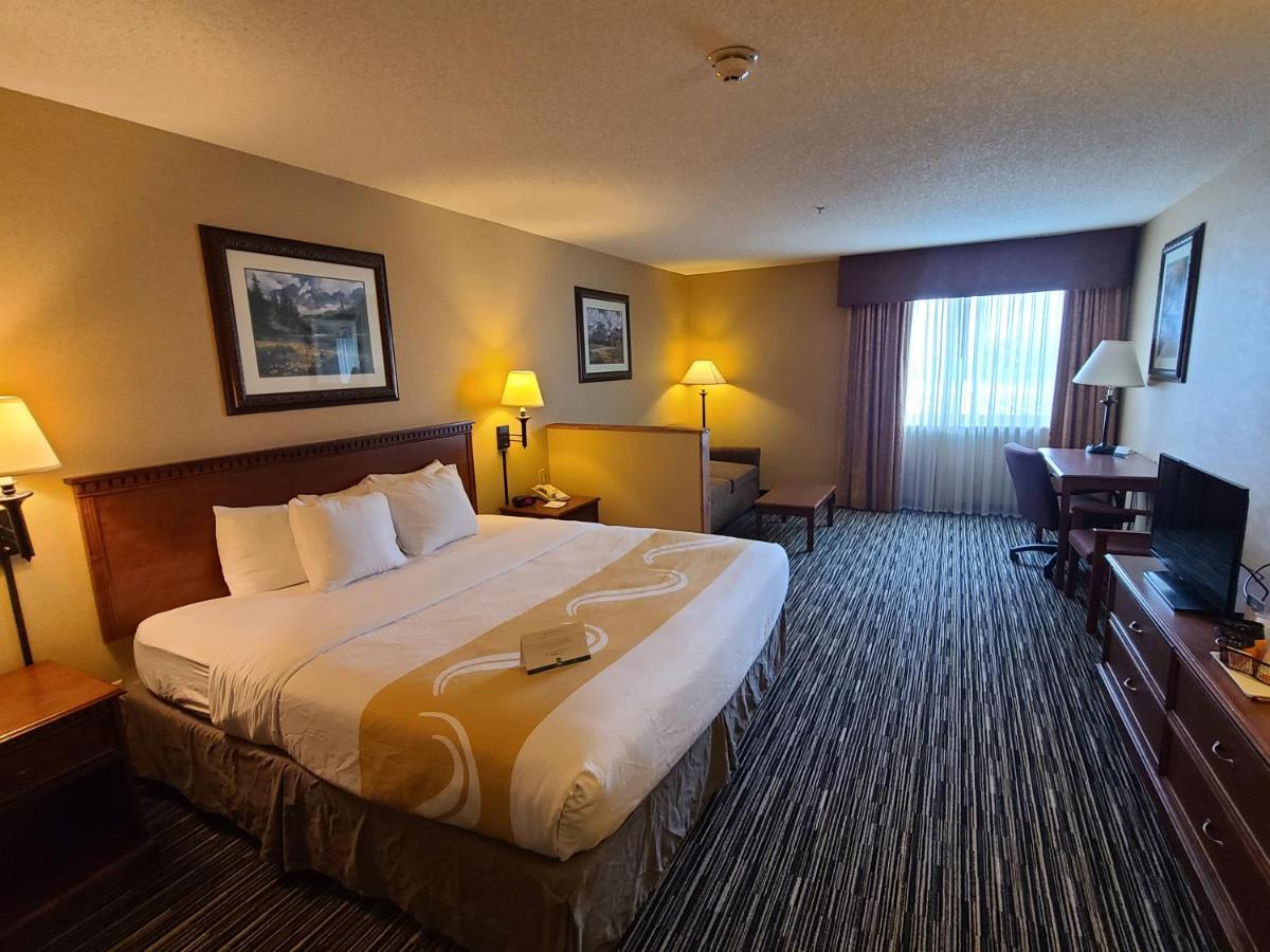 Quality Inn & Suites Wellington - Fort Collins Bagian luar foto
