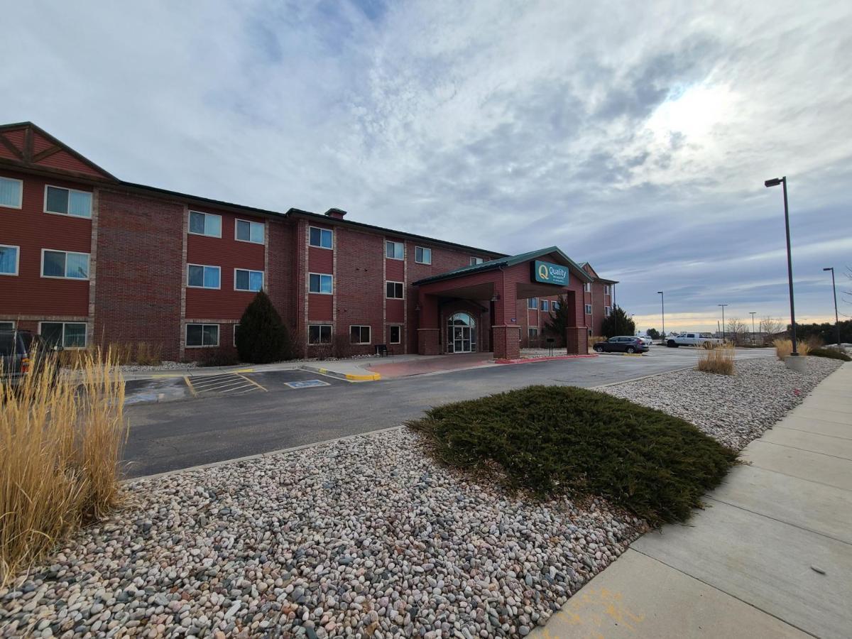 Quality Inn & Suites Wellington - Fort Collins Bagian luar foto