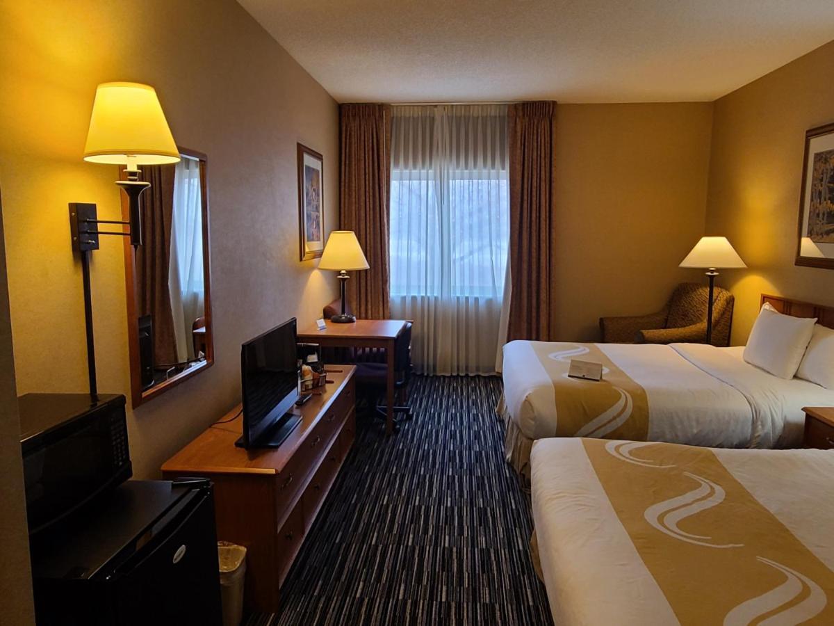 Quality Inn & Suites Wellington - Fort Collins Bagian luar foto