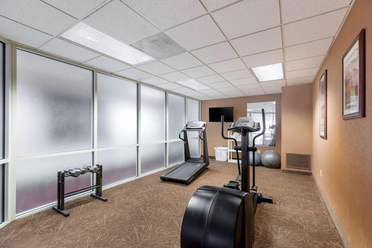 Quality Inn & Suites Wellington - Fort Collins Bagian luar foto