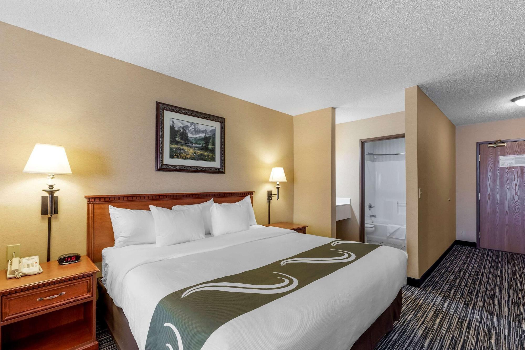 Quality Inn & Suites Wellington - Fort Collins Bagian luar foto