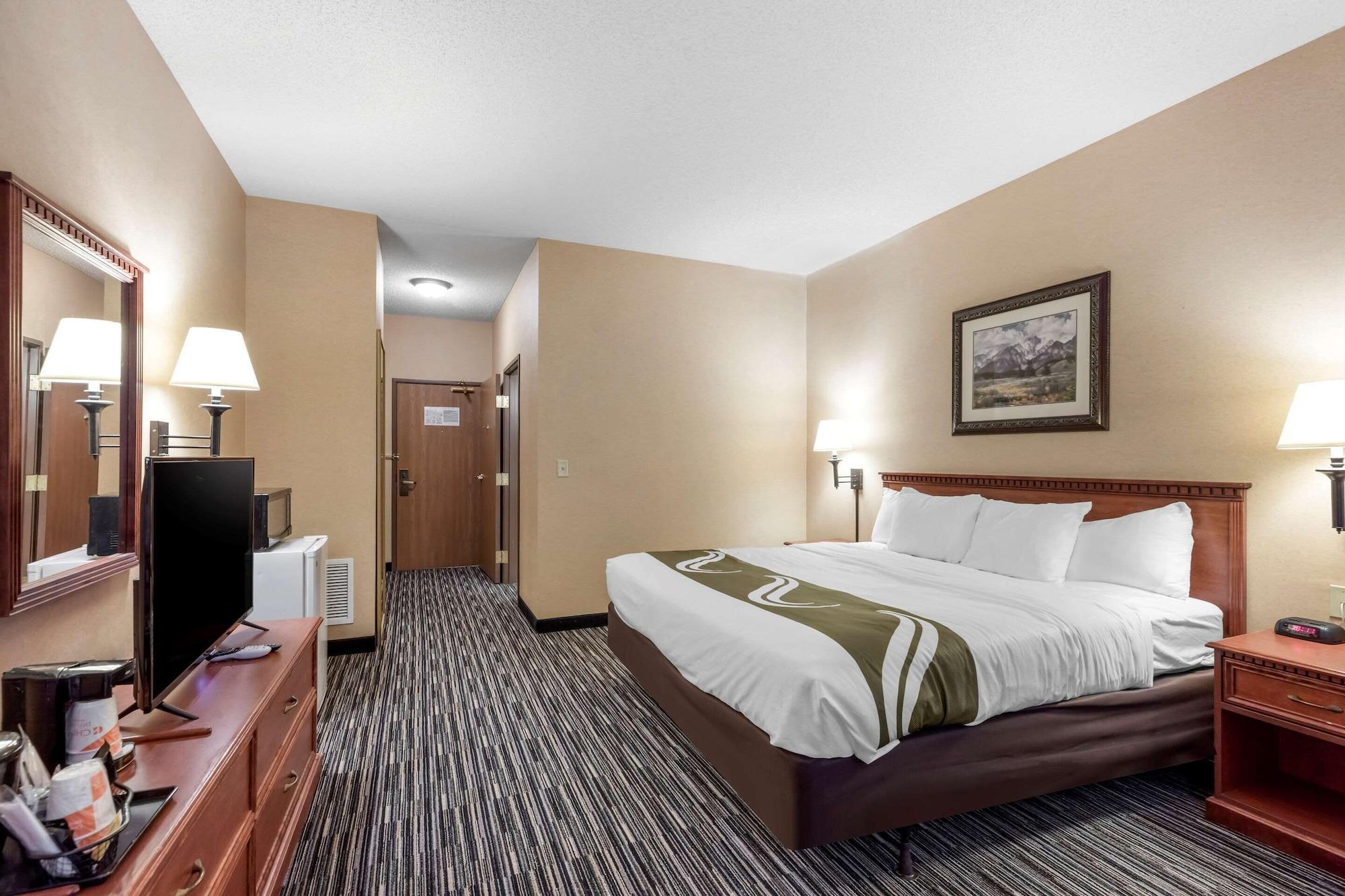 Quality Inn & Suites Wellington - Fort Collins Bagian luar foto