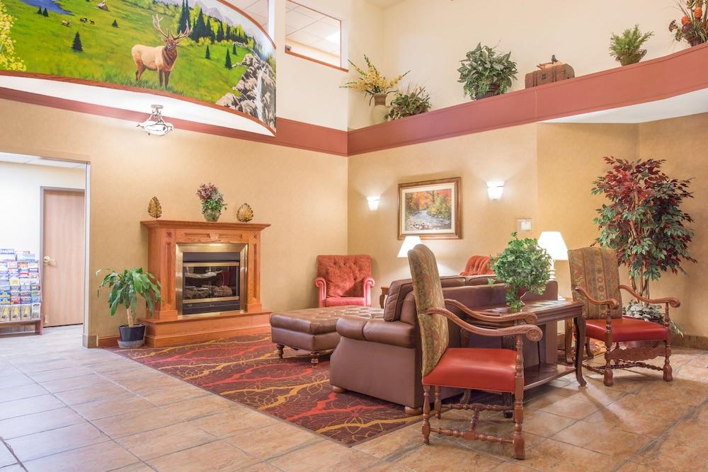 Quality Inn & Suites Wellington - Fort Collins Bagian luar foto