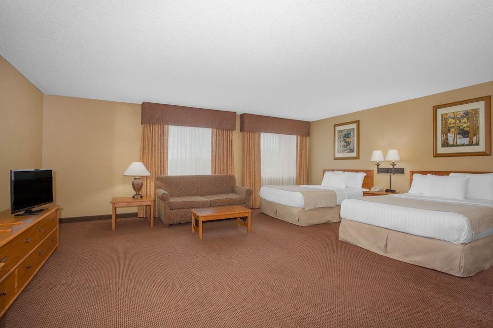 Quality Inn & Suites Wellington - Fort Collins Bagian luar foto